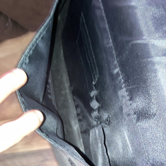 Targus briefcase black, over the shoulder,standing and laptop case! - Picture 3 of 5